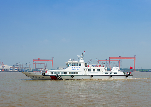 长江海事局30mA型巡航救助船（海巡12533）